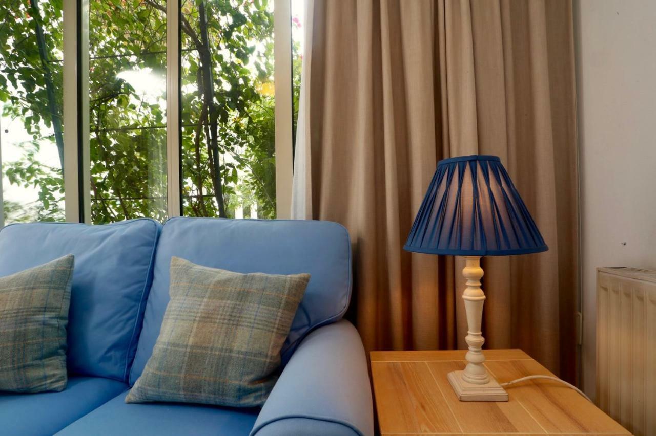 Sunny Garden Studio Hotel Nicosia Exterior photo