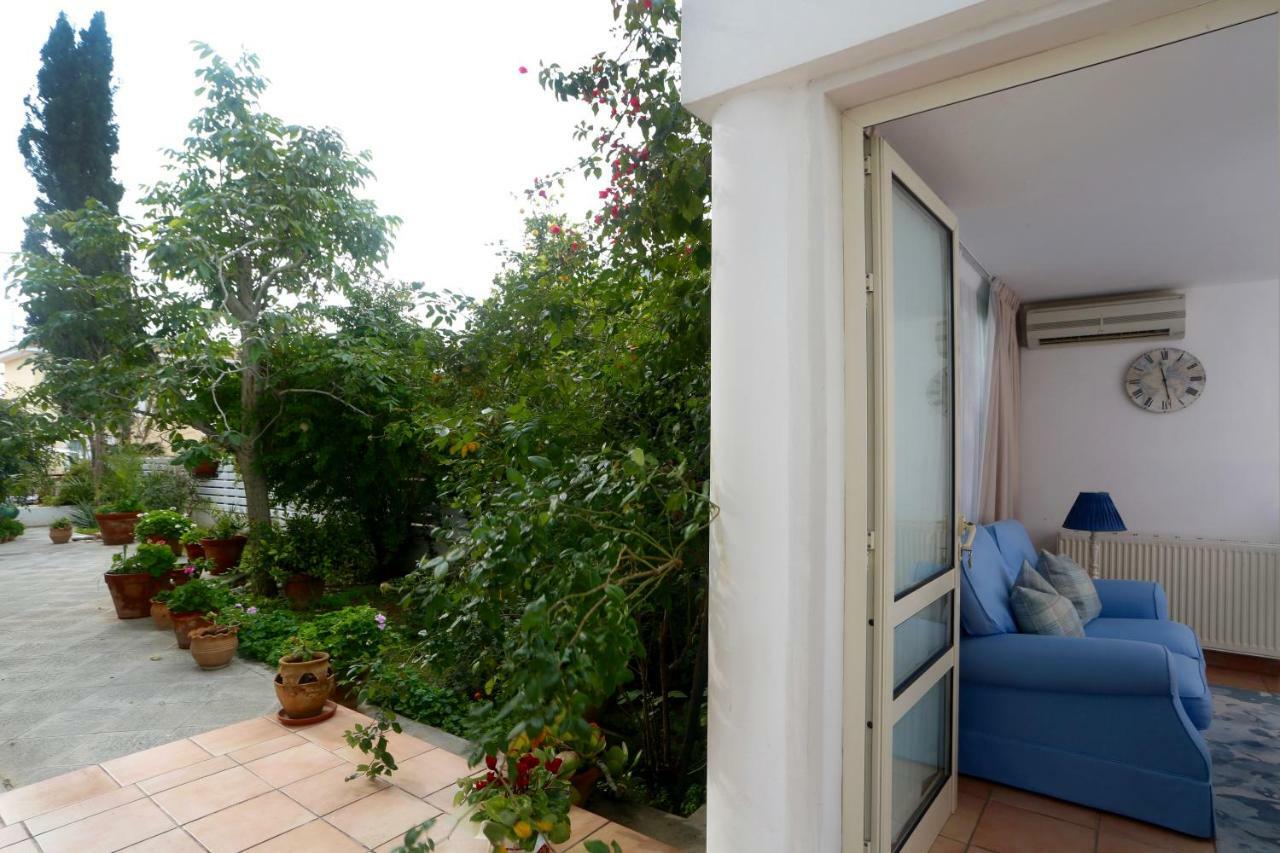 Sunny Garden Studio Hotel Nicosia Exterior photo