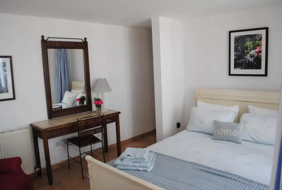 Sunny Garden Studio Hotel Nicosia Exterior photo